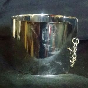 Beautiful silver cuff chain bracelet